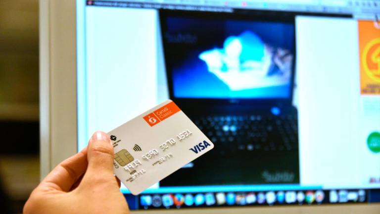 Gorivo točil s ponarejeno plačilno kartico