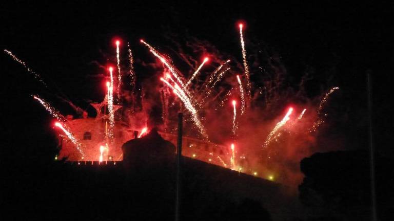 Z glasbo in ognjemetom v novo leto