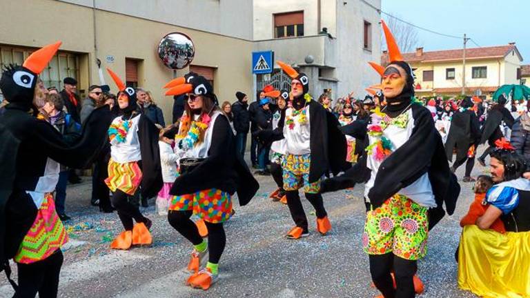 Sovodenjski pust razposajen in množičen