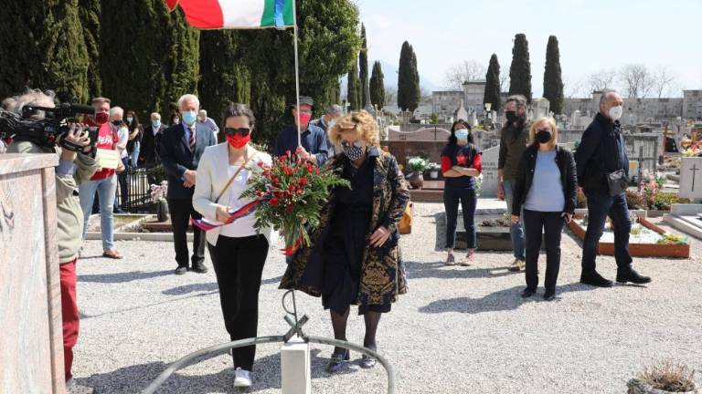 »Treba si je tudi zavihati rokave«