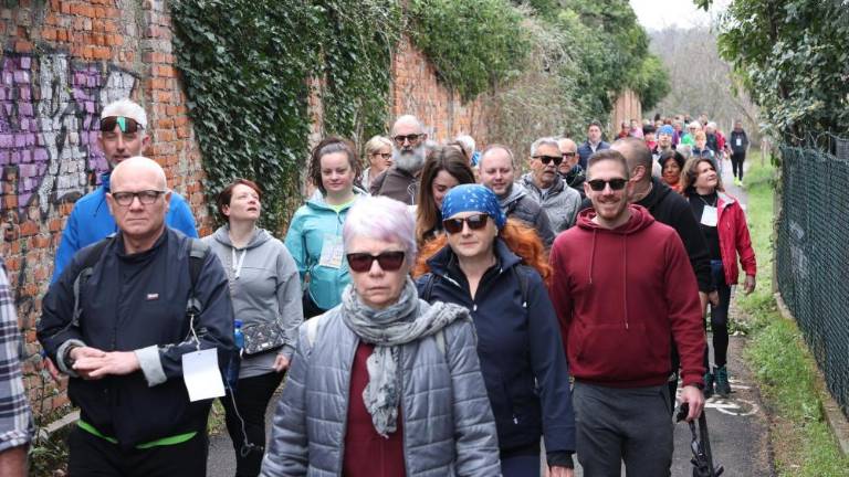 Čezmejni sprehod čez tri mesta