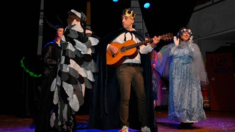 Veselo pustno vzdušje na Opčinah