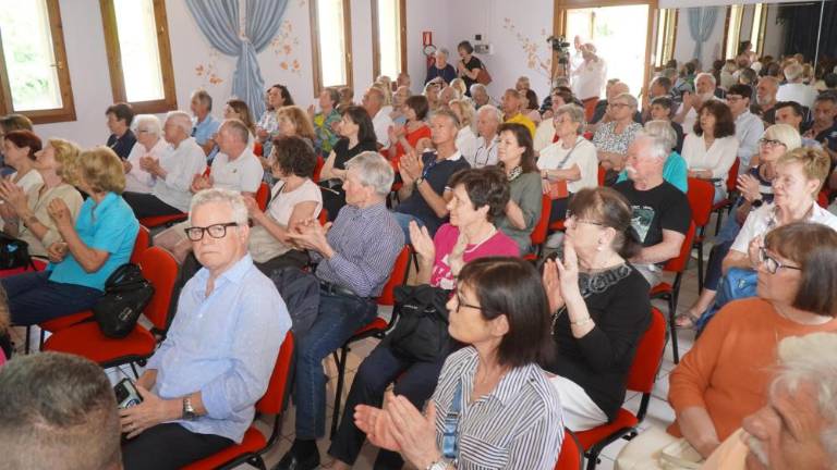 Skozi trpko zgodbo dedka opisal zatiranje Slovencev