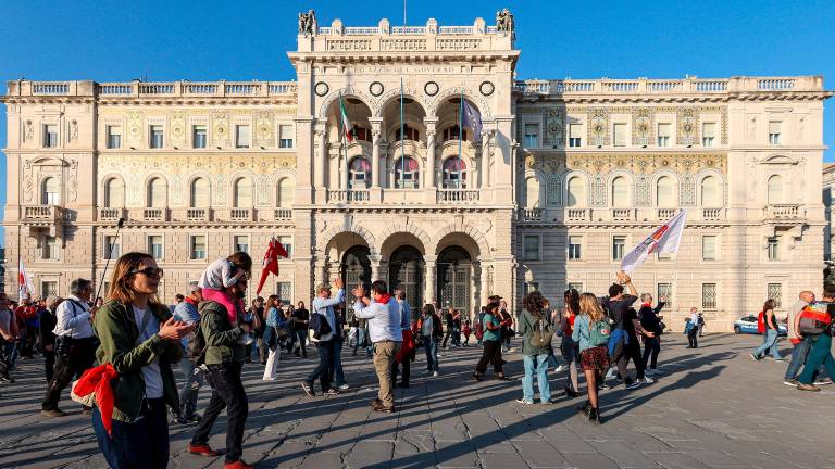 V Trstu 25. april zaznamovalo živahno proslavljanje