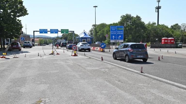 Pri Fernetičih bodo za mejne kontrole uredili dva pasova