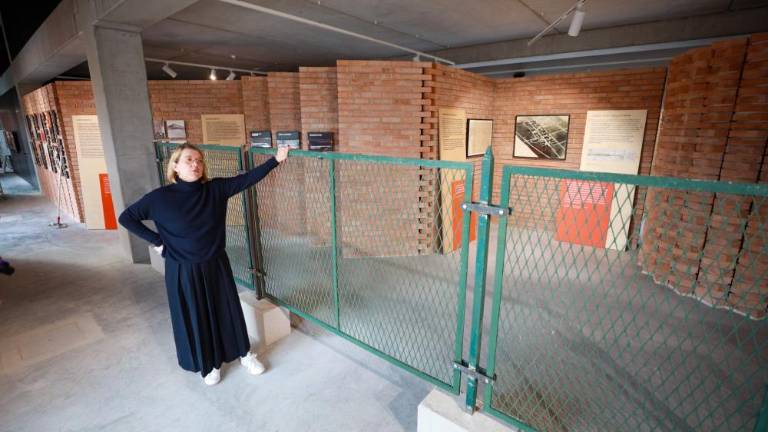 Zgodovino prikazujejo skozi zgodbe ljudi