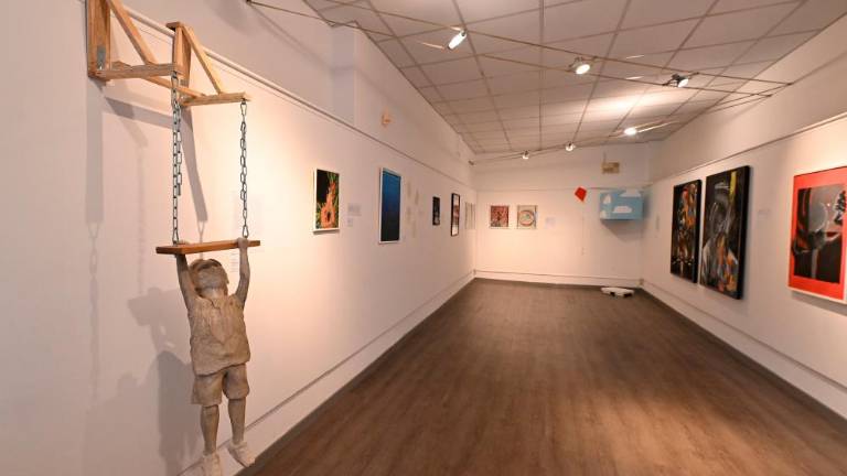 Razstava Umetnost in ravnovesje vabi k razmisleku