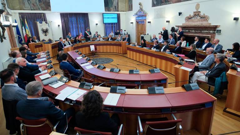 Mussolini ostaja v Trentu, za Južne Tirolce je to škandal