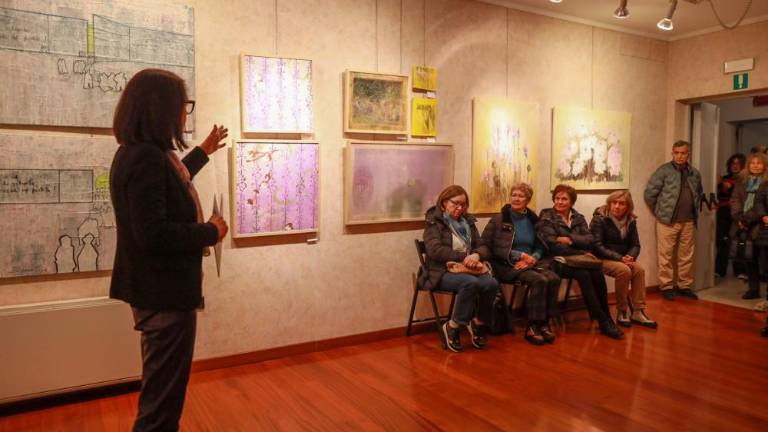 Umetniki odprli vrata do ljudi v stiski