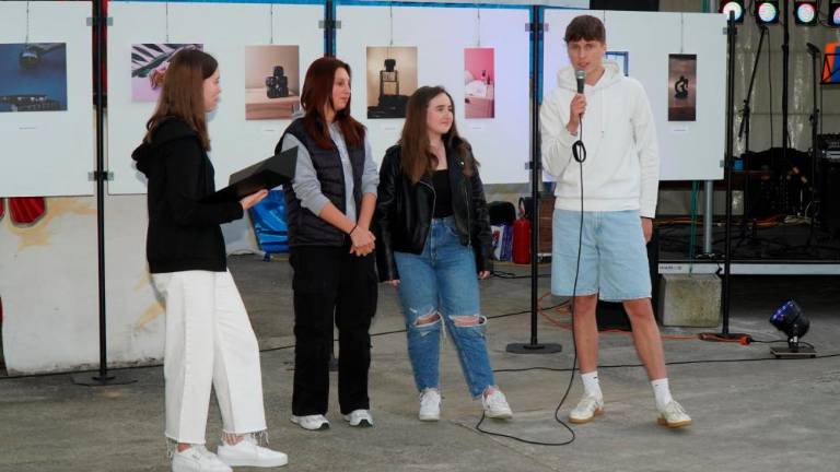 Ustvarjalnost povezala mlade