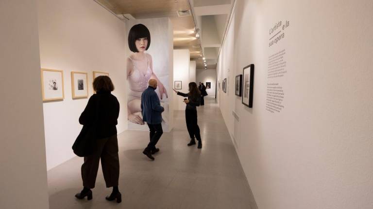 Ženski in moški pogled na umetnice