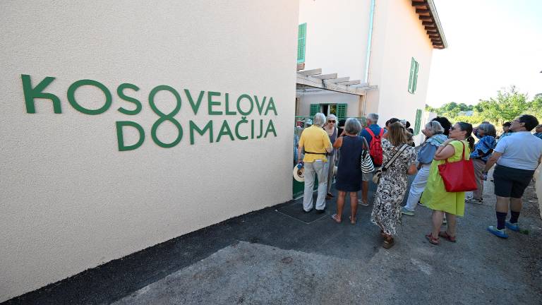 Pesniška pot letos združila Col in Tomaj