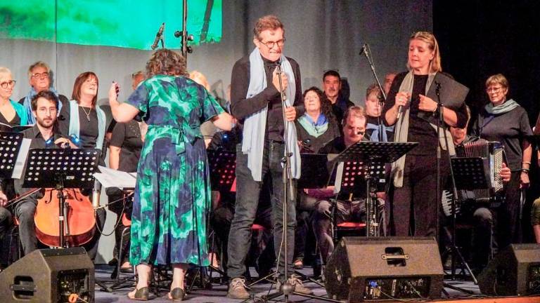 Večer v znamenju vseh barv in jezikov sotočja