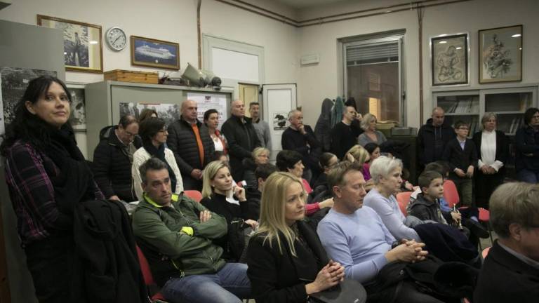 Obujanje spominov, potrjevanje prisotnosti