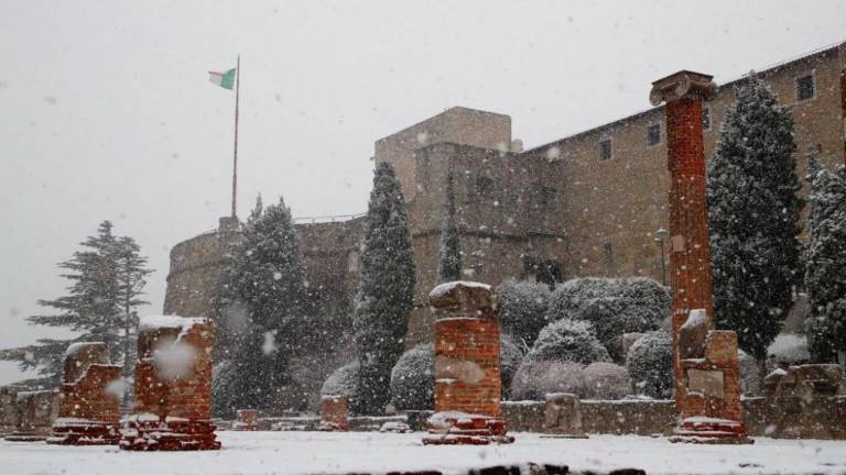 Zaradi snega zaprli več ulic