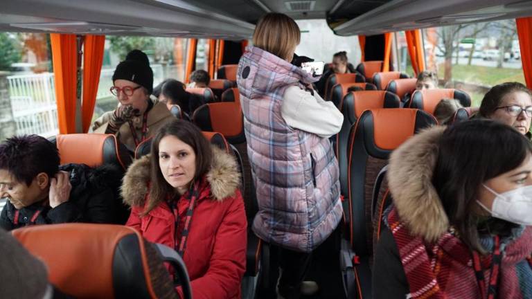 Čezmejni turistični avtobus se je podal na pot