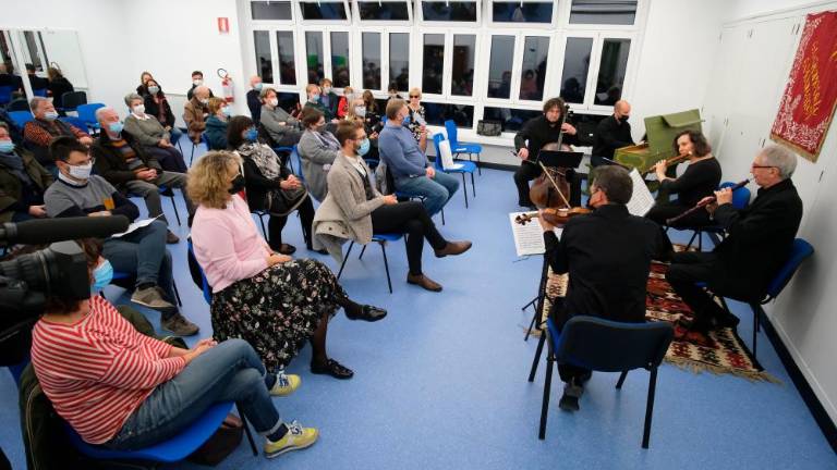 Škamperlovci praznovali obnovljeno dvoranico