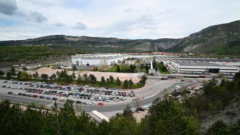 Wärtsilä brez obljubljenih kupcev tovarne