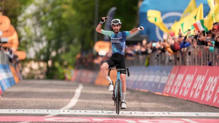 Jan Tratnik tretji za francoskima kolesarjema