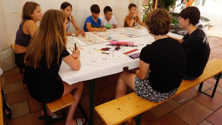 Mladi iz štirih držav pletli vezi skozi umetnost