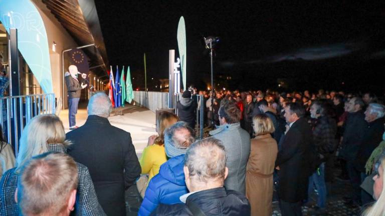 Zgodovino prikazujejo skozi zgodbe ljudi