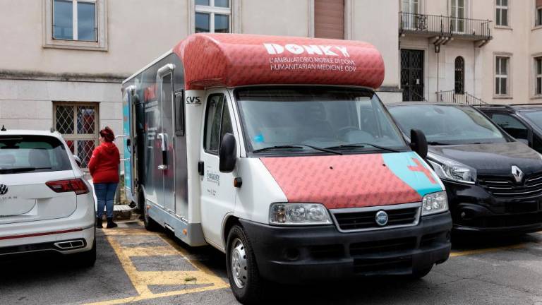 Potujoči zdravstveni dom za vse, ki potrebujejo pomoč