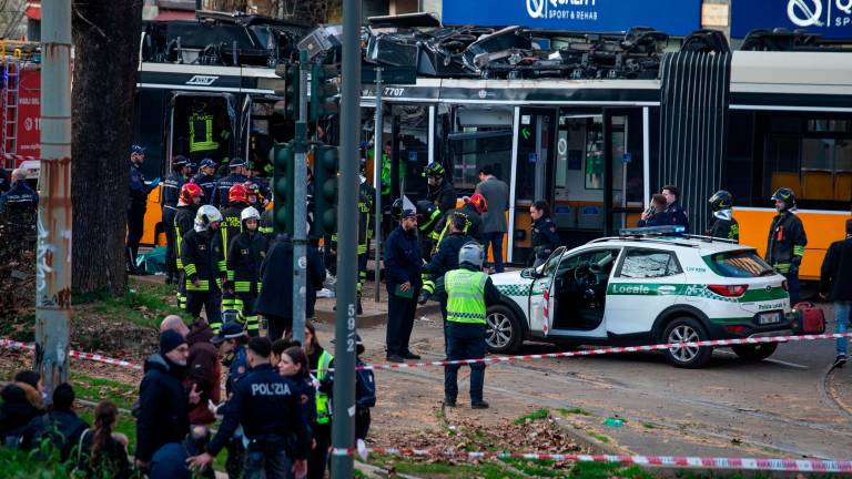 V Milanu v nesreči tramvaja smrtni žrtvi in okrog 50 poškodovanih