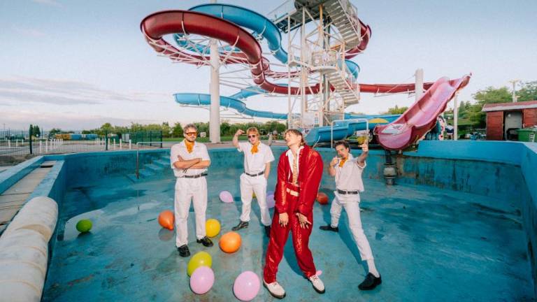 Pred Editorsi še MRFY