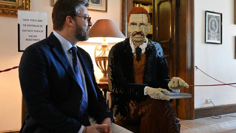 Devinski grad so sestavili iz 132.260 lego kock