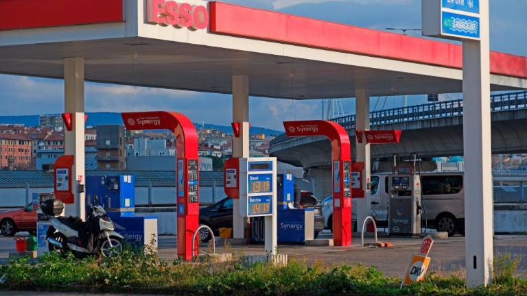 V FJK s 23. januarjem večji popust na bencin in dizel