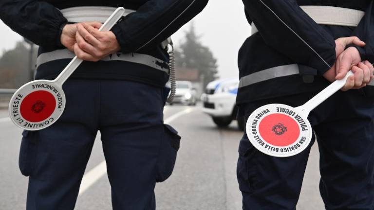 Kolesarka si je poškodovala hrbtenico