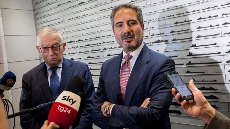 Digitalne in zelene rešitve za potniške in vojaške ladje