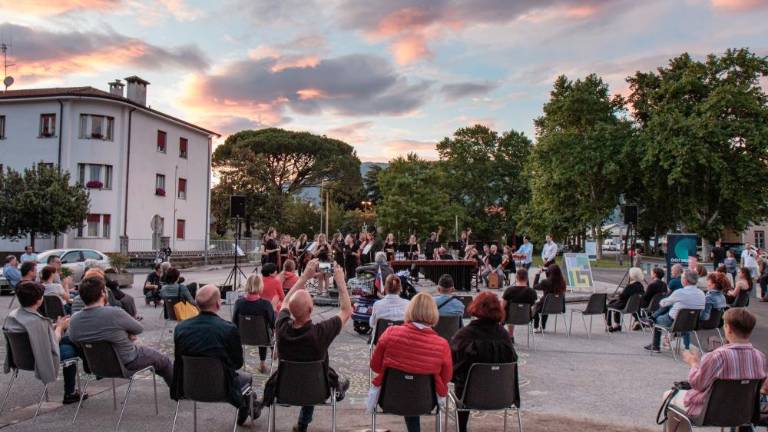 Glasba povezala Gorici