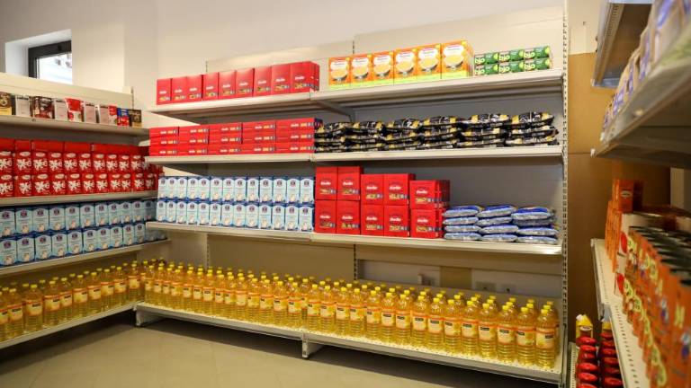 V solidarnostni trgovini lani razdelili za 1,3 milijona evrov hrane