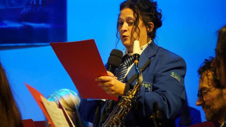 Božični koncert postregel s pestrostjo