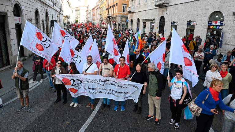 V Trstu 25. april zaznamovalo živahno proslavljanje