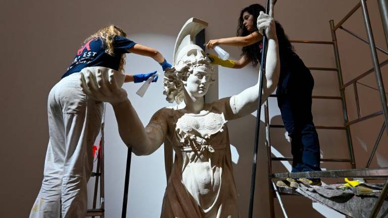 Razstava kipov, ki so bili desetletja v depojih (video)