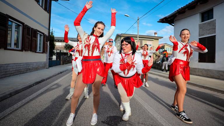 V Sovodnjah slavili brvinci in futuristične zveri