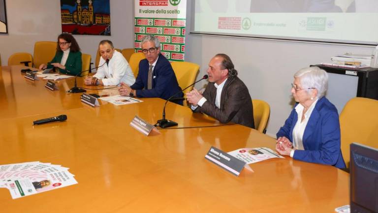 Incidenca raka dojke se viša, na preventivne programe se odzove tri četrt žensk