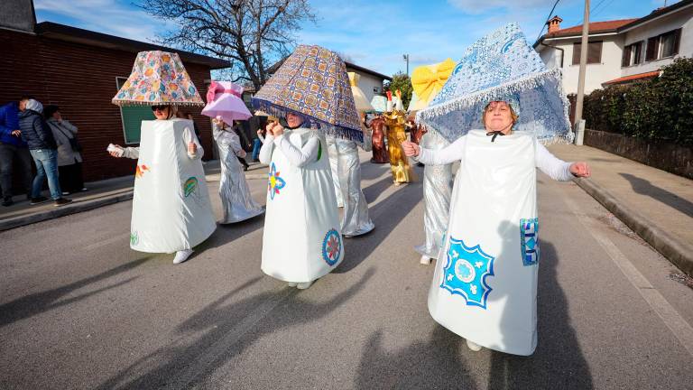 V Sovodnjah slavili brvinci in futuristične zveri