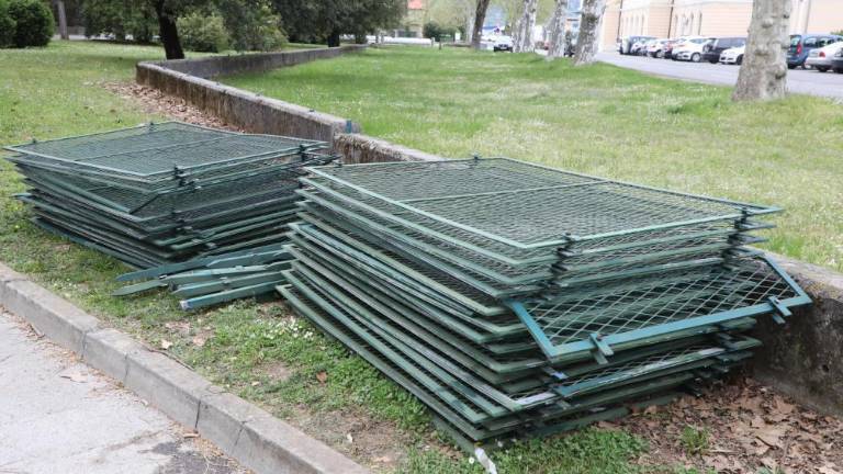 Nekaj metrov ograje bodo spet namestili