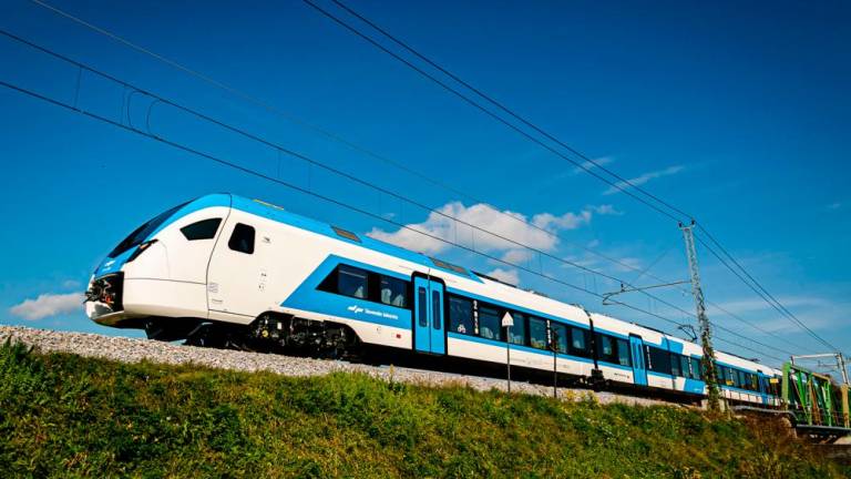 Slovenske železnice podpisale pogodbo za nakup 20 novih potniških vlakov