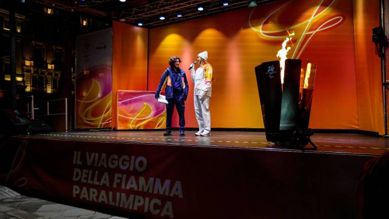 Olimpijski ogenj v Trstu prižgali s paralimpijsko baklo
