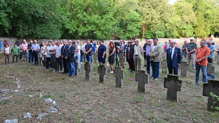 Spet lahko v miru počivajo