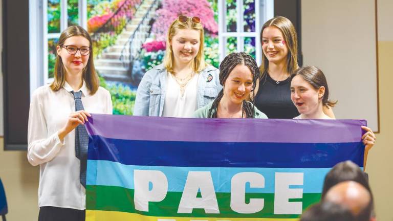 Klasiki proti nasilju nad ženskami in za spoštovanje spolne identitete