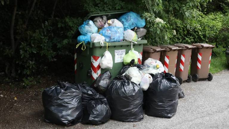 Za komercialne dejavnosti znatno znižanje pristojbine Tari