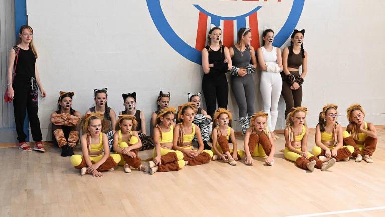 Z občuteno slovesnostjo poimenovali repensko telovadnico po Paolu Colji