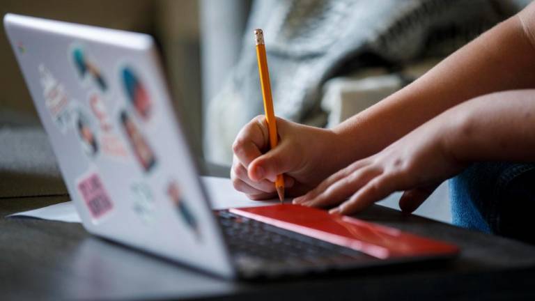 Zmanjšati digitalni razkorak med šolarji