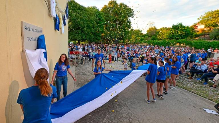 Športna dvorana Tanie Cerne