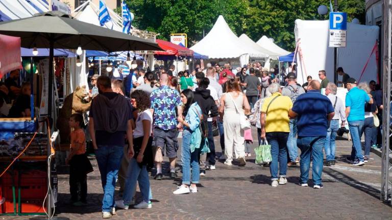 Goriške ulice tudi danes preplavili obiskovalci (FOTO)